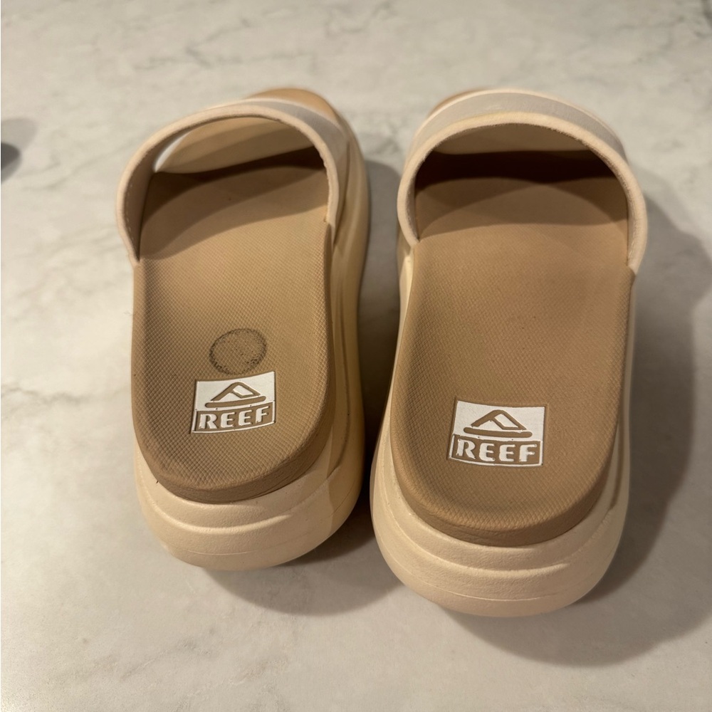 Reef Women's Neutral Cream Slide Sandals size 7 - Picture 3 of 4